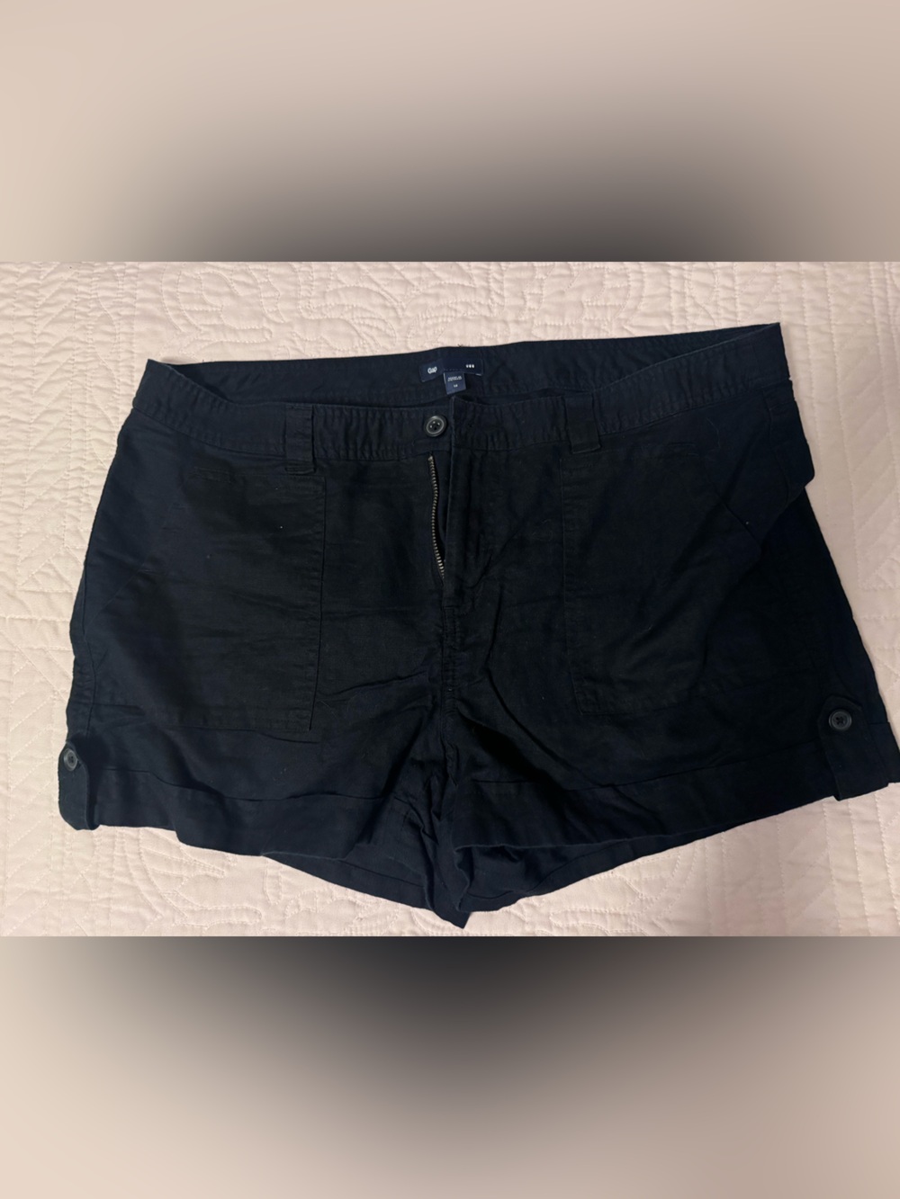 GAP Women's Black Cargo Shorts